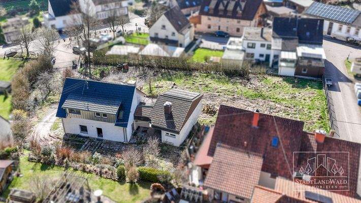 Luftbild - Hausrückseite mit Terrasse