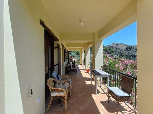 Villa-For-Sale-In-Theriso-Chania20240621_114710.jp