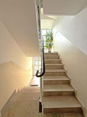 Gepflegtes Treppenhaus