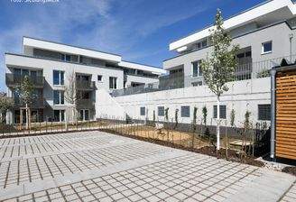 Foto: Blick auf Haus 1 und 2