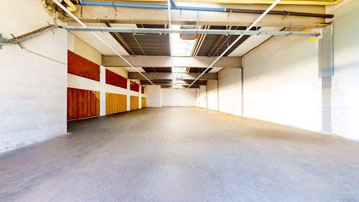 Lager-, / Produktionshalle