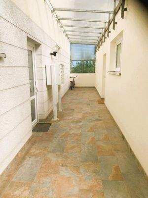 Hauseingang überdacht 1.jpg