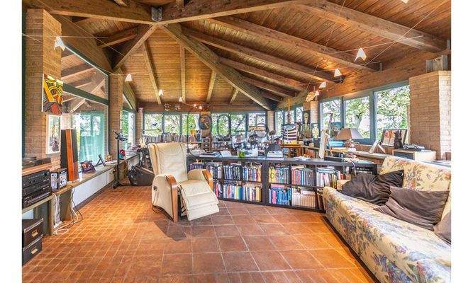 Moderne Villa mit Panoramablick in Castel San Pietro Terme – Emilia-Romagna