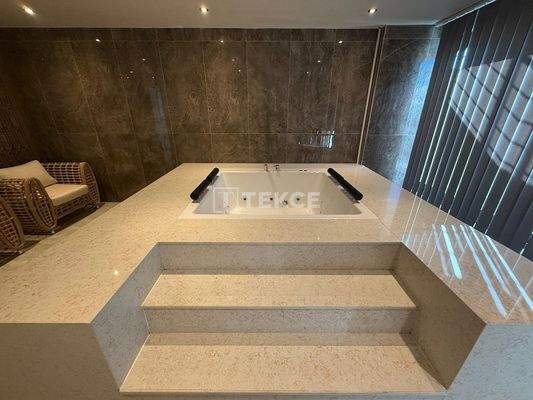 Unique Sea and Pool View Apartment in Demirtaş