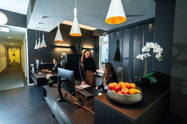 satellite-office-neuer-wall-10