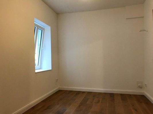 EG LI 2 Zimmer 450,00€ KM