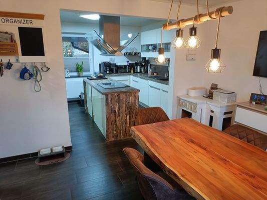 Küche / Esszimmer