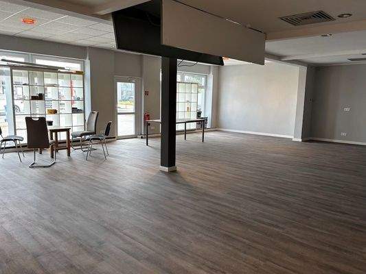 Große Schaufensterfront