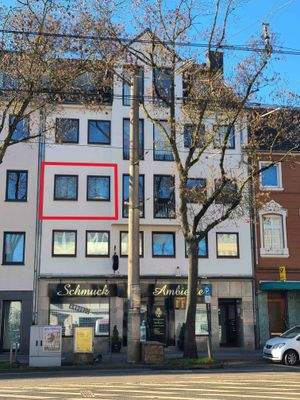 1 Zimmer strassenseits