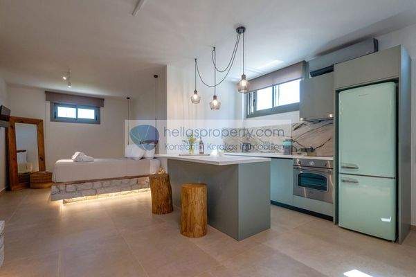 c6711d7a536a498c906efa0d48f72fe4-original