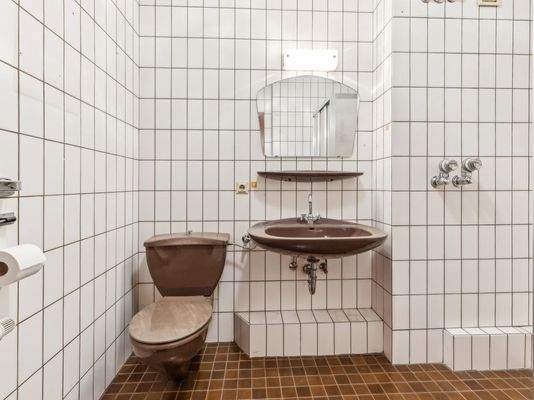 Badezimmer Ansicht I