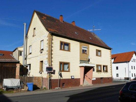 Seitlicher Zugang möglich zum Hinterhaus