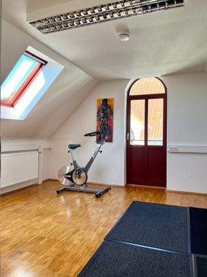 Wartezimmer Dachgeschoss