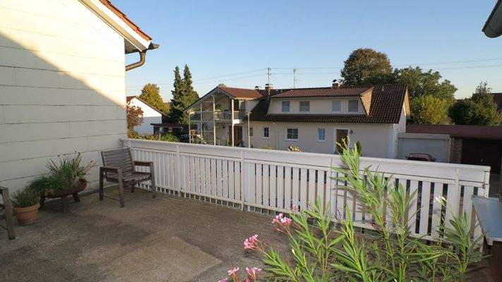 Dachterrasse auf dem Garagendach_1.OG.JPG