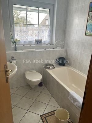 Bad mit Wanne