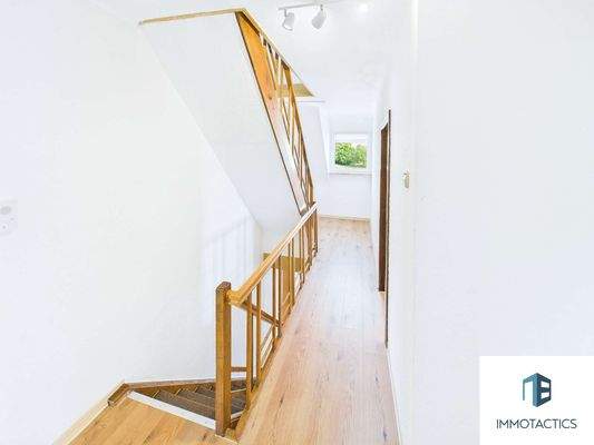 Flur 2.OG Haupthaus