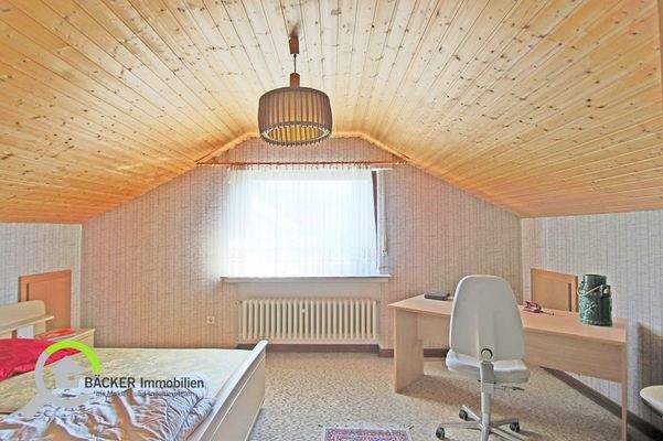 Zimmer im Dachgeschoss