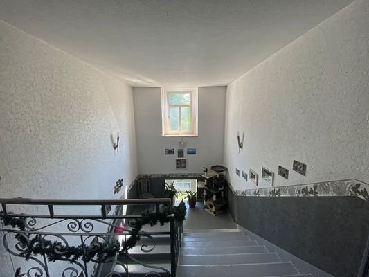 Flur - Treppenhaus OG Haupthaus 5 Zi.-Maisonette-W