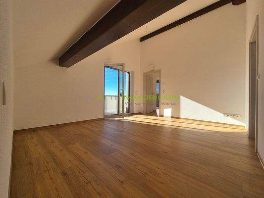 DG_Schlafzimmer_Eltern 04 mit Zugang Südbalkon