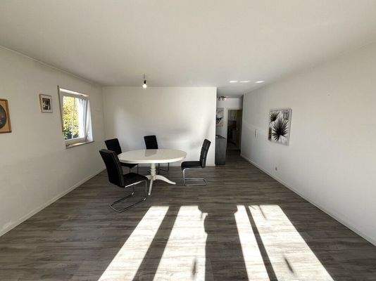 Großer Wohn- Essbereich 