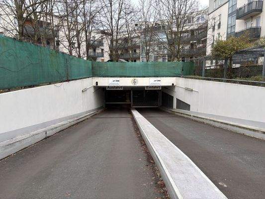 Zufahrt Tiefgarage