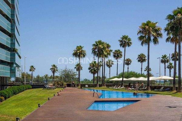 Seafront Duplex Penthouse in Central Barcelona