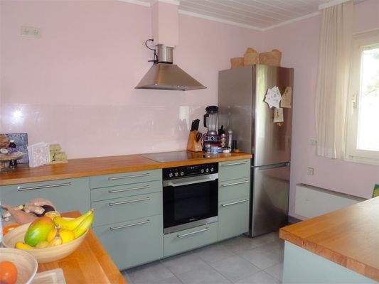 die Küche (EBK ist Eigentum des Mieters)