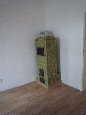 Kachelofen im Wohnzimmer