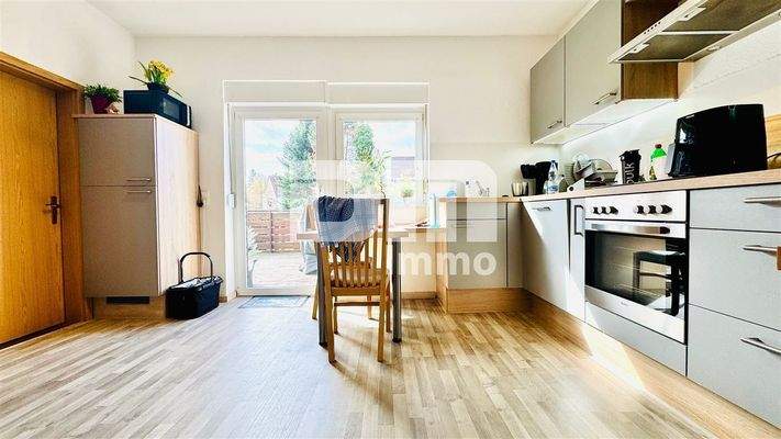 EG Hochparterre offene Küche / Zugang Terrasse