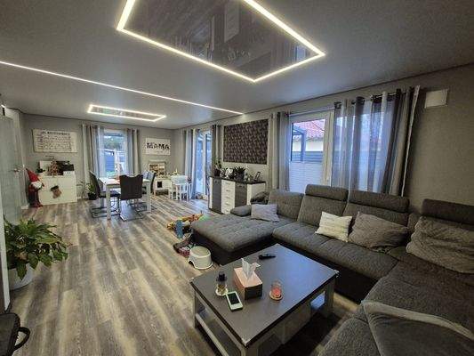 EG: Wohnen und Essen