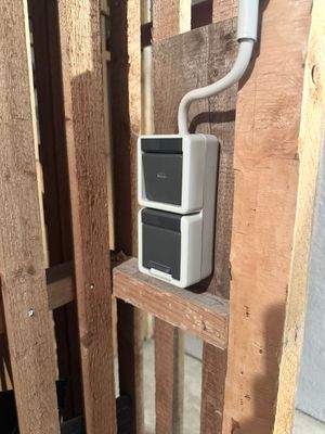 Licht & Stromanschluss im Kellerabteil