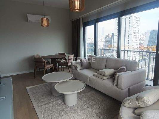 Spacious Flats at 950 Meters from Metro in Istanbul Kagithane