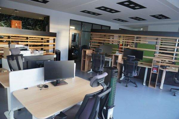 großer, offener Büroraum.JPG