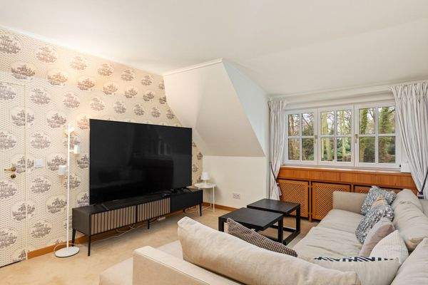 Wohn- und Schlafzimmer (18,03m²) mit angeschlossenem Abstellraum