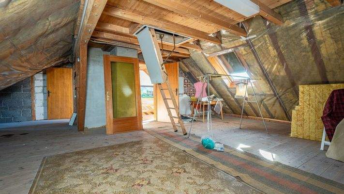 Dachgeschoss mit Ausbaureserve