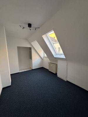 Büro-/Praxisflächen DG