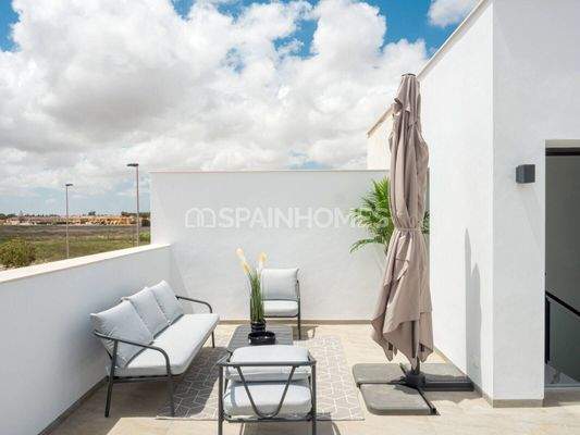 Spacious Semi Detached Homes with a Solarium in San Pedro
