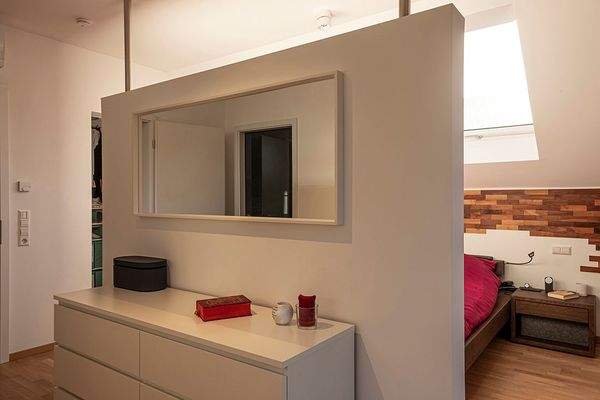 Blick ins Elternschlafzimmer.jpg