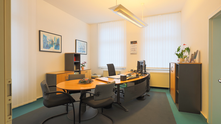 EG: Büro 1