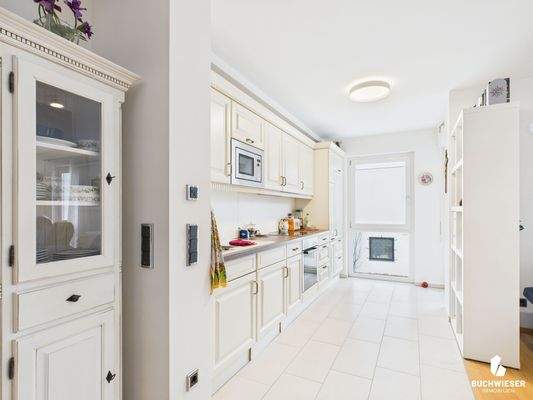 Vollausgestattete Einbauküche