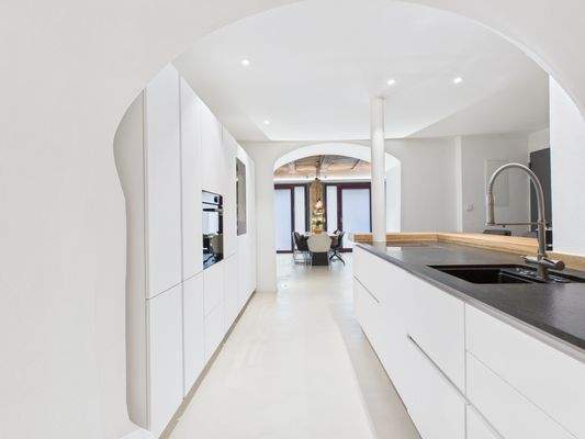 Hochwertige Einbauküche