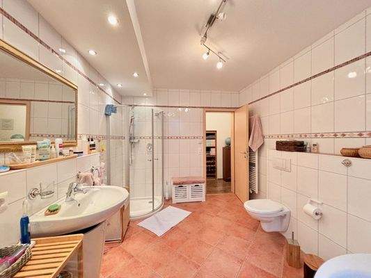 Badezimmer|Souterrain