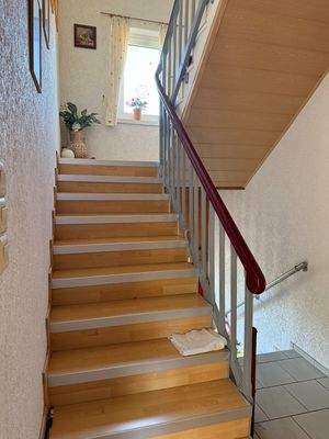 vorgelagertes Treppenhaus