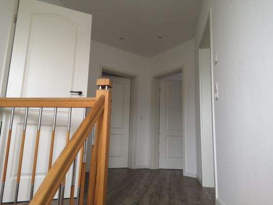 Flur mit drei Türen