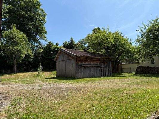 Das großzügige Grundstück