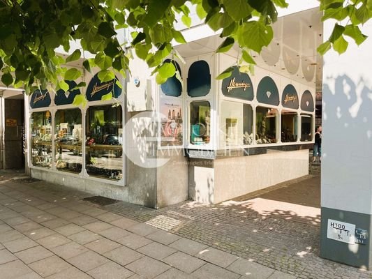 262.GEW.Außen.Schaufenster.Front (2)