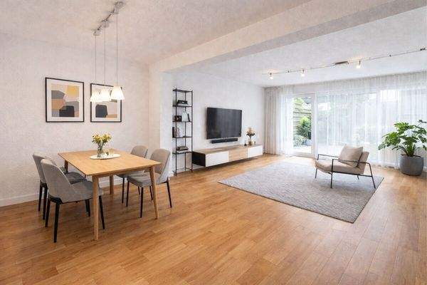 Wohn- Esszimmer digital eingerichtet 