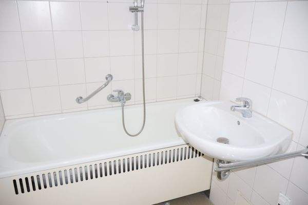 Duschmöglichkeit in der Wanne