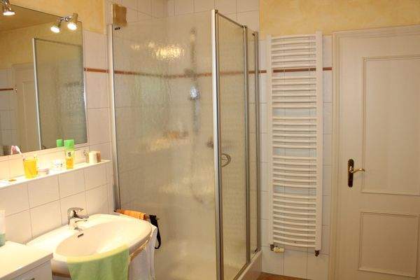 Dusche im Vollbad