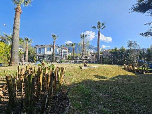 Home with Pool Suitable for Short-Term Rentals in Ölüdeniz Fethiye